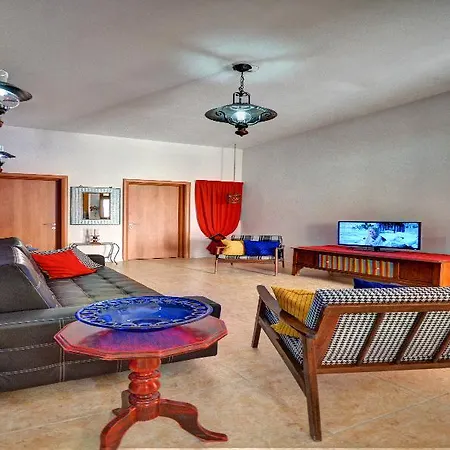Modern 3* San Ġiljan